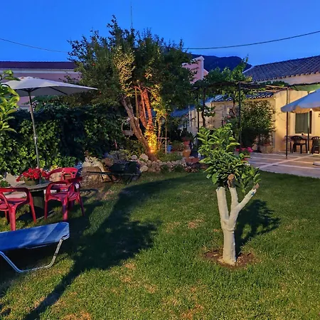 Rodia * Kynopiástai