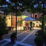 Rodia Apartment *